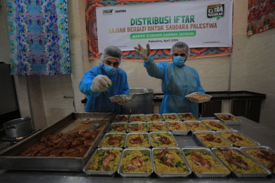 Masyarakat Indonesia Kirim Berbagai Bantuan Ramadhan Untuk Palestina