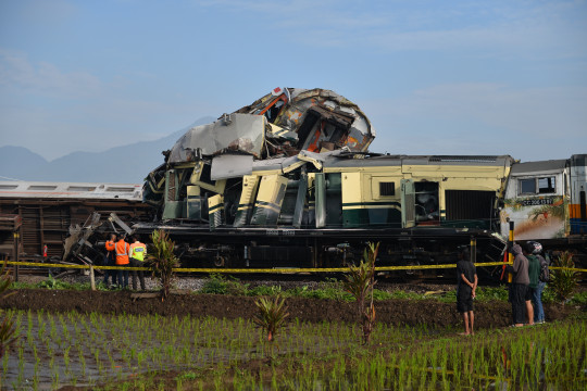 Duka Korban Kecelakaan Kereta Api Turangga di Cicalengka Bandung