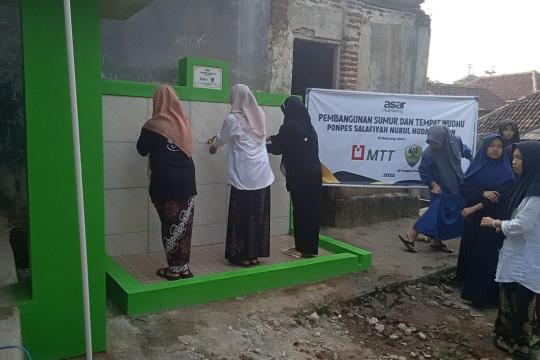 ASAR Humanity dan Majelis Telkomsel Taqwa (MTT) Hadirkan Solusi Air Bersih di Pesantren Cilegon