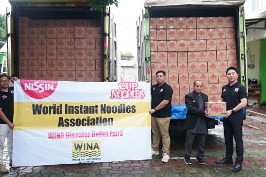Nissin Foods Serahkan 35.000 Cup Noodles untuk Bantuan Bencana Sumatera melalui ASAR Humanity