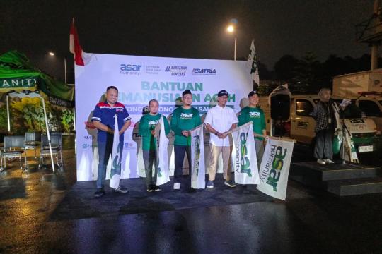 ASAR Humanity Berangkatkan 20 Truk Bantuan Logistik dan 170 Toren Air untuk Aceh